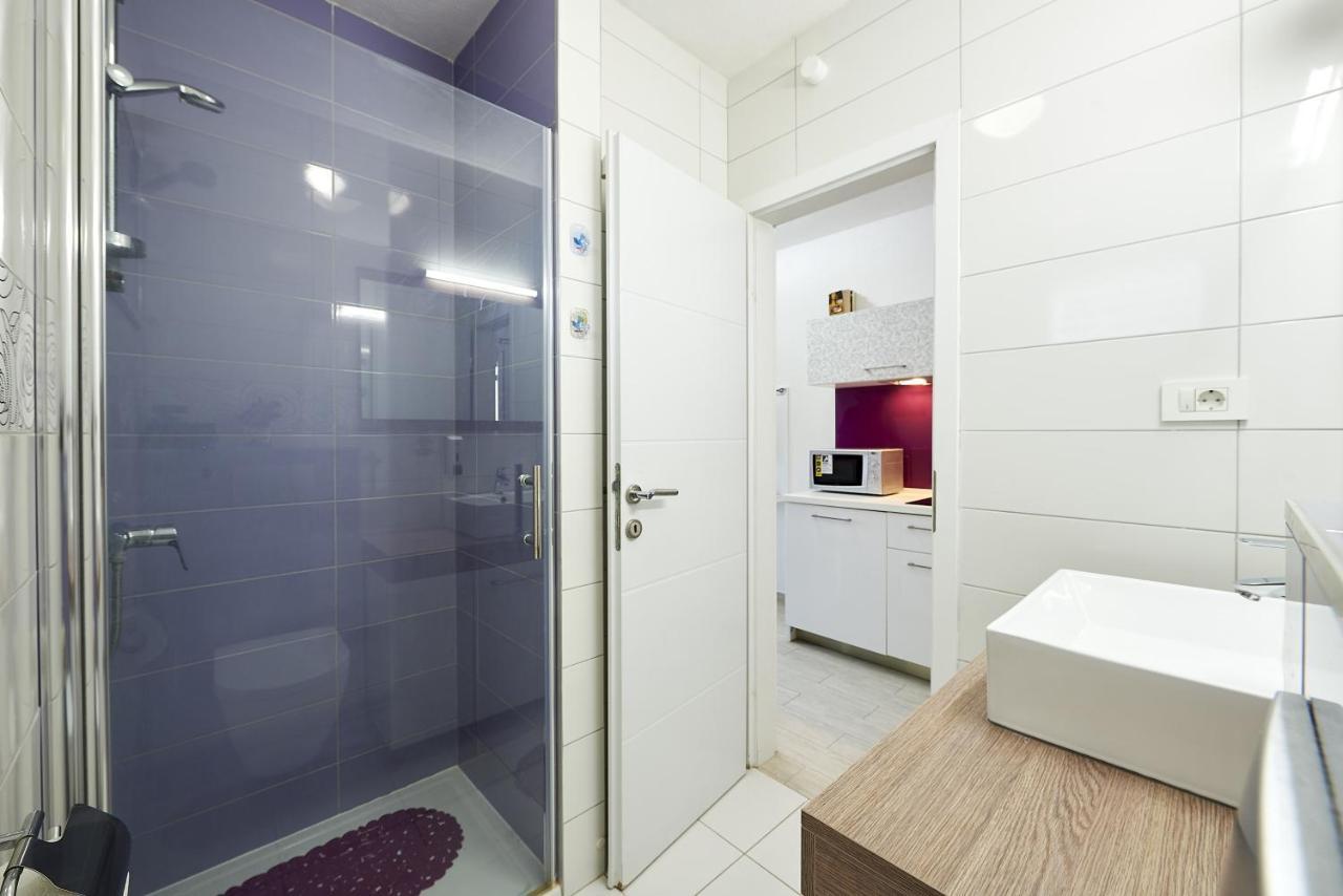 Apartments With A Parking Space Mavarstica, Ciovo - 17803 Trogir Exterior photo