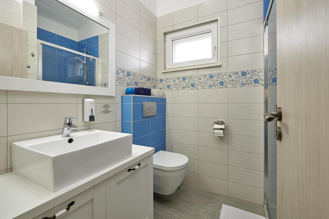 Apartments With A Parking Space Mavarstica, Ciovo - 17803 Trogir Exterior photo