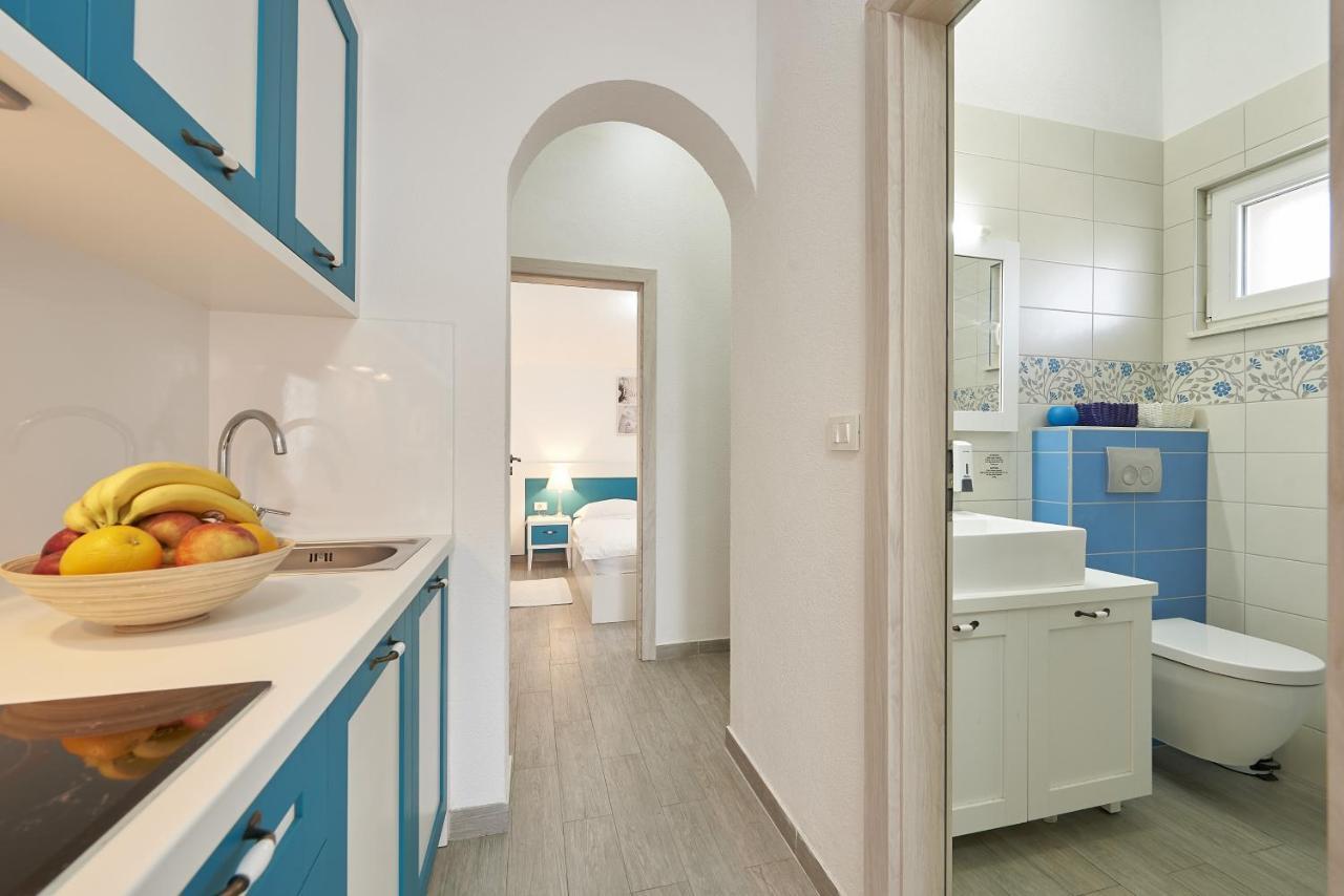 Apartments With A Parking Space Mavarstica, Ciovo - 17803 Trogir Exterior photo