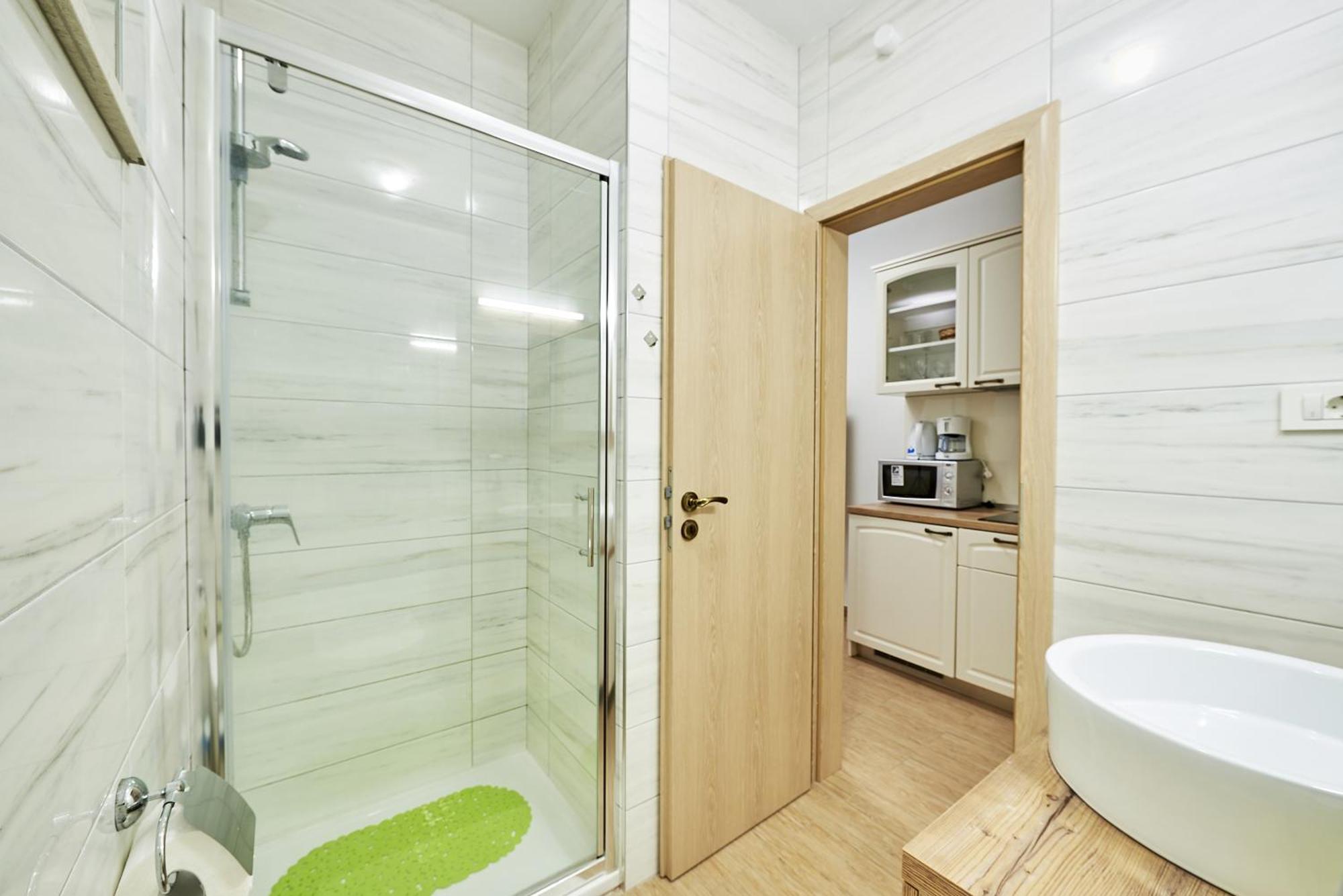 Apartments With A Parking Space Mavarstica, Ciovo - 17803 Trogir Room photo